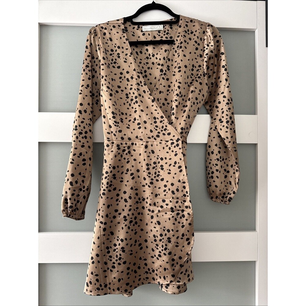 Abercrombie &Fitch Tan Cheetah speckle print long-sleeve wrap mini dress Small